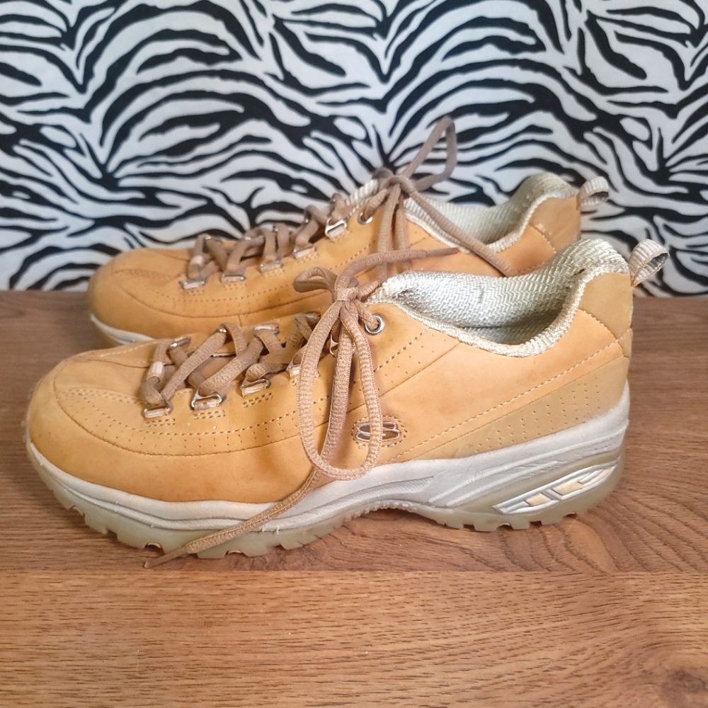 AUCRL2 0205 Womens Sz. 9 Tan Skechers Low Cut Boot Shoes - GWOSLOO1.84